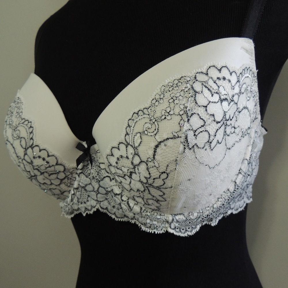 VS Dream Angels Lined Demi Bra